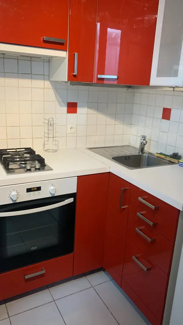 Kitchen worktop being degreased